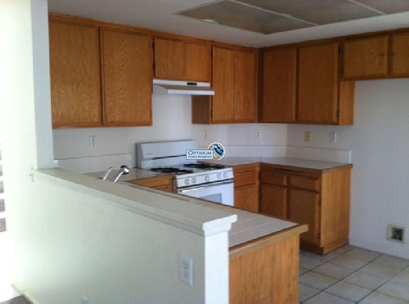 2-story Home in Victorville, CA! 5