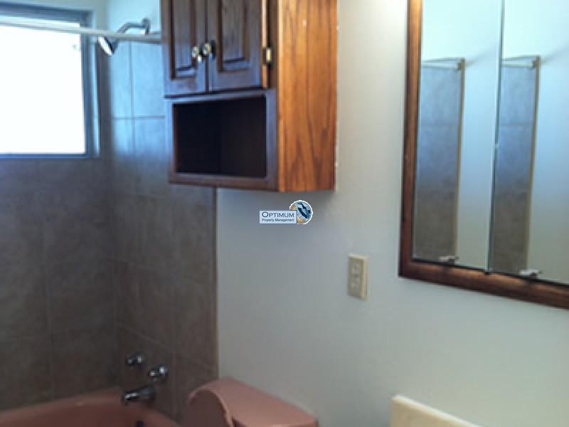 Apple Valley 3 bedroom, unique features - $1500 Move-in 5