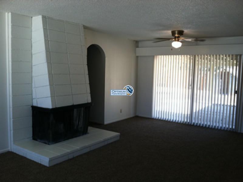 Apple Valley 3 bedroom, unique features - $1500 Move-in 10