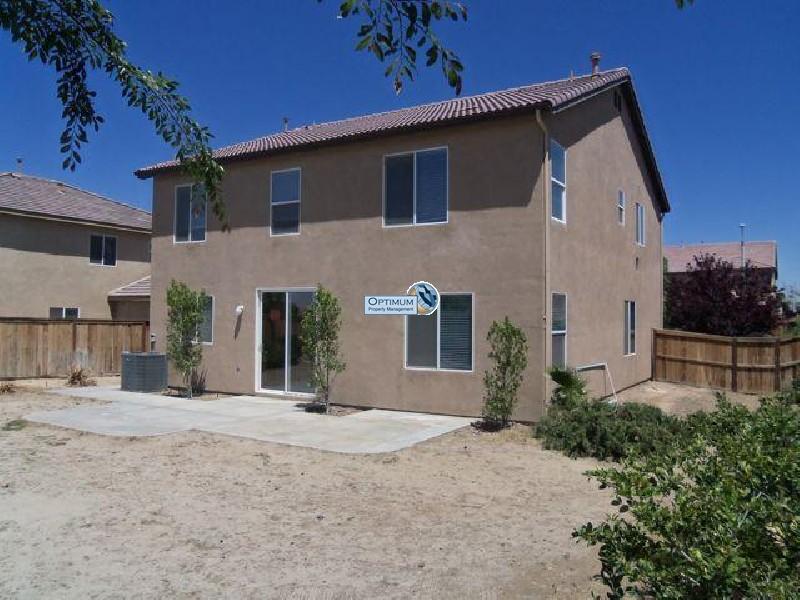 Nice, newer home in quiet neighborhood 2