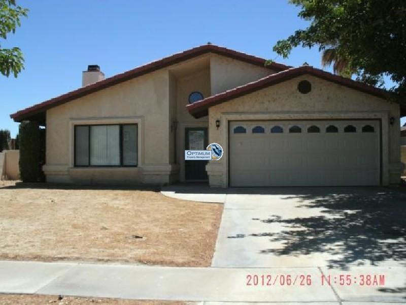 Large Silver Lakes home with 5 bedrooms 9