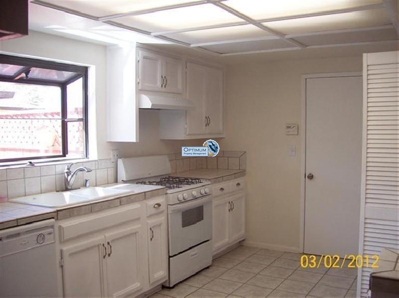 Large Silver Lakes home with 5 bedrooms 4