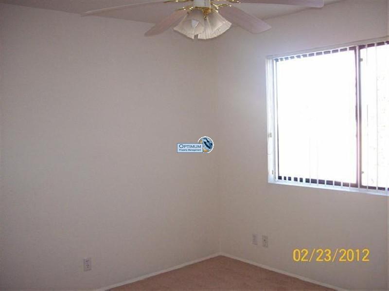 Large Silver Lakes home with 5 bedrooms 2